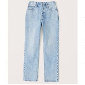 NWOT Abercrombie Curve Love High Rise Dad Jeans